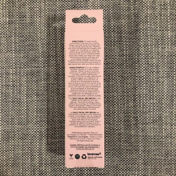 DAILY CONCEPTS Daily Facial Dry Brush - Picture 5 of 6